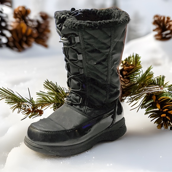 Tundra Kid’s snow boots size 13 - Picture 5 of 5